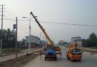 Avantages évidents du réverbère solaire 淄博风向标信息科技有限公司 -2 组 - 张玲玲